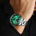 Ανδρικό-ρολόι-Curren-8388-Silver-Green-με-ασημί-μπρασελέ-και-πράσινο-καντράν-με-ένδειξη-ημερομηνίας
