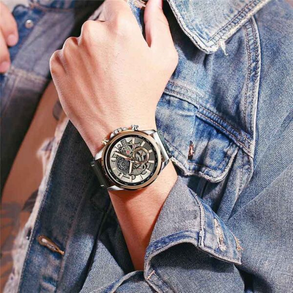Ανδρικό ρολόι Curren 8380 Gray, με ασημί μεταλλική κάσα και καντράν με χρονογράφους