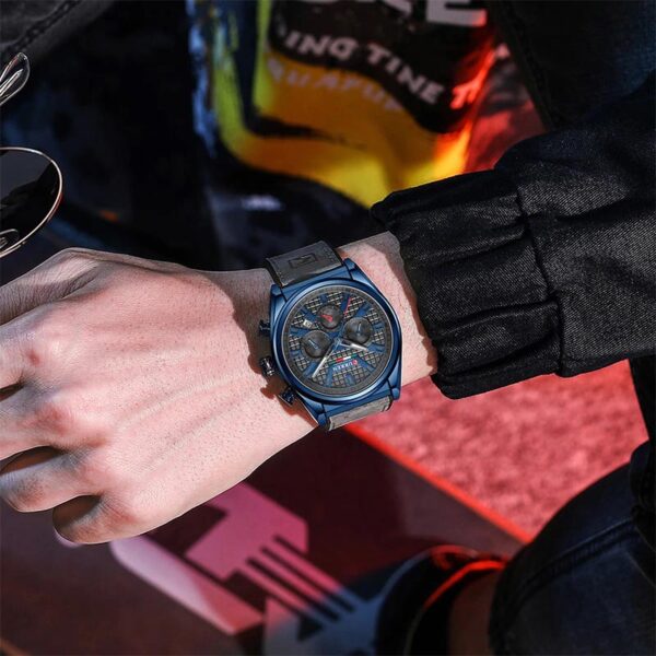 Curren 8392 Gray ανδρικό ρολόι φορεμένο