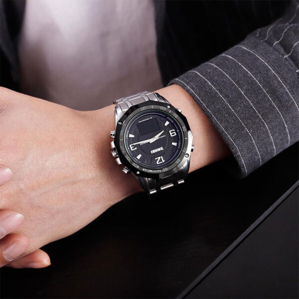 SKMEI 1464 Silver ανδρικό ρολόι με μπρασελέ ασημί φορεμένο