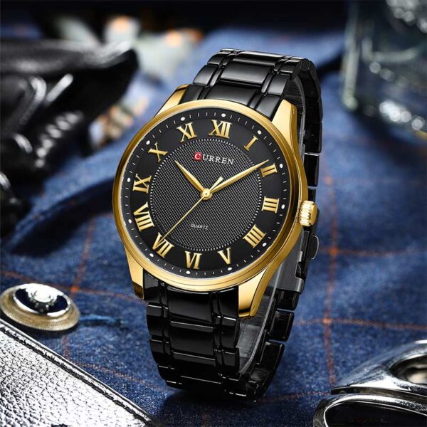 Curren 8409 Black ανδρικό ρολόι με μαύρο μπρασελέ και μαύρο καντράν με χρυσές λεπτομέρειες