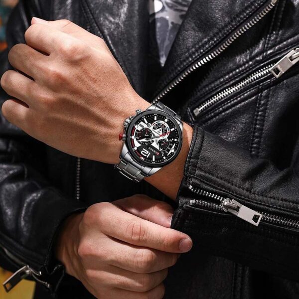 Curren 8395 Silver ανδρικό ρολόι με χρονογράφους, φορεμένο