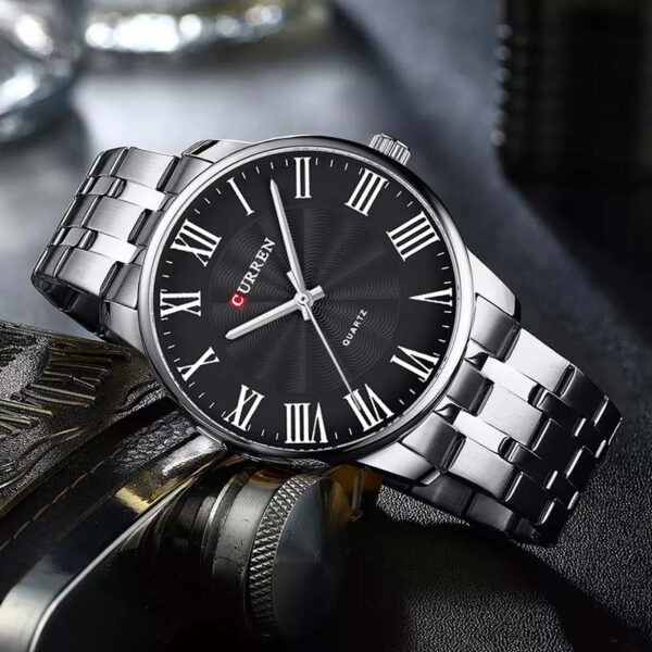 Curren 8422 Silver ανδρικό ρολόι με μπρασελέ και μαύρο καντράν