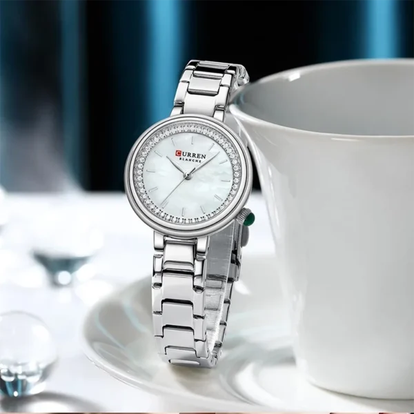 Curren 9089 Silver γυναικείο ρολόι με ασημί μπρασελέ
