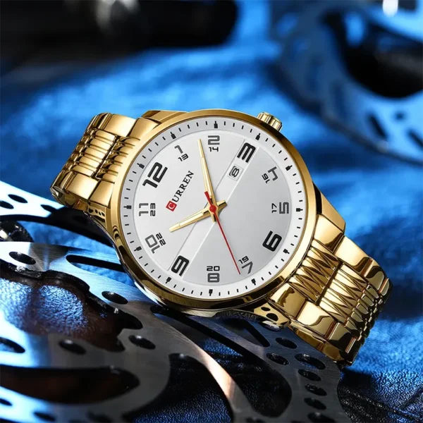 Curren 8411 Gold ανδρικό ρολόι με μπρασελέ ατσάλινο, αδιάβροχο 3atm
