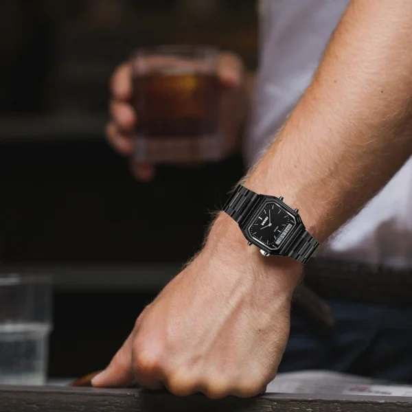 SKMEI 1220 Black ανδρικό ρολόι με μπρασελέ, φορεμένο